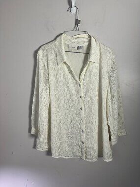 Like New Womens Chico's Button Up Shirt Top Blouse 2 White EUC